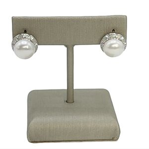 925S Sterling Silver Cultured White‎ Button Freshwater Pearl Leverback Earrings